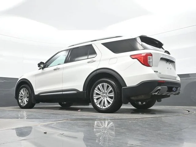 Used 2021 White Ford Limited image 19