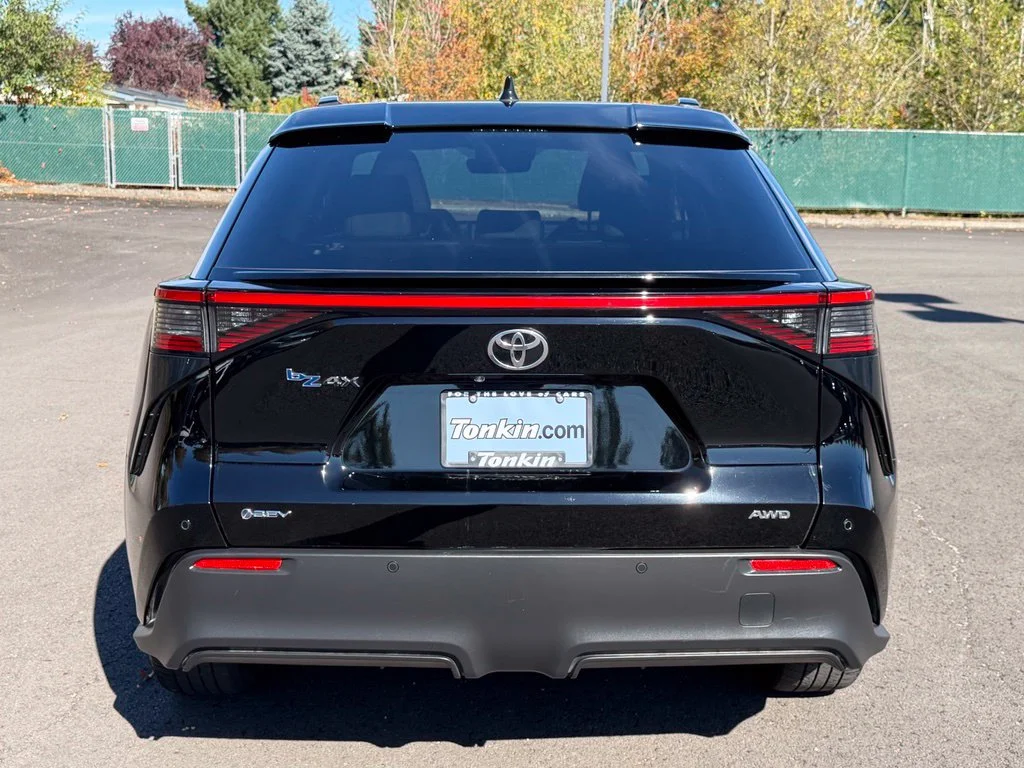Used 2024 Black Toyota XLE image 7