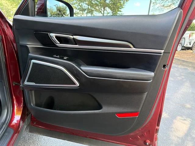 Used 2023 Red Kia S image 14