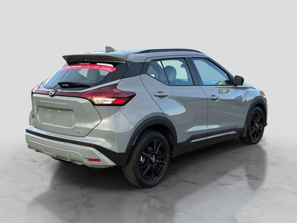 Used 2024 Gray Nissan SR image 7