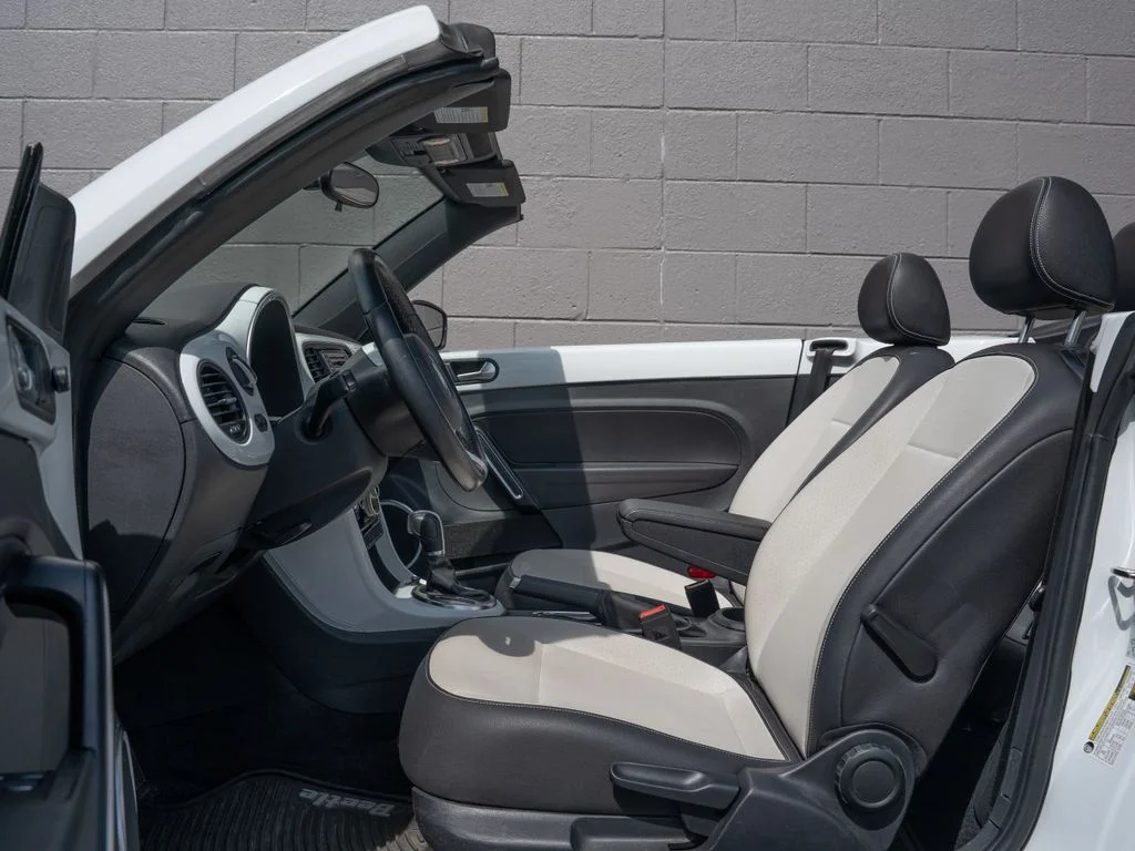 Used 2019 White Volkswagen 2.0T S image 17