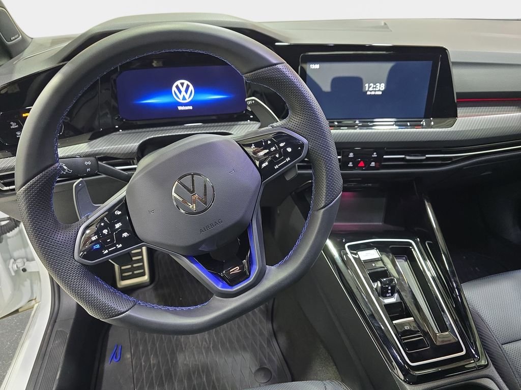 Used 2024 White Volkswagen 2.0T image 19