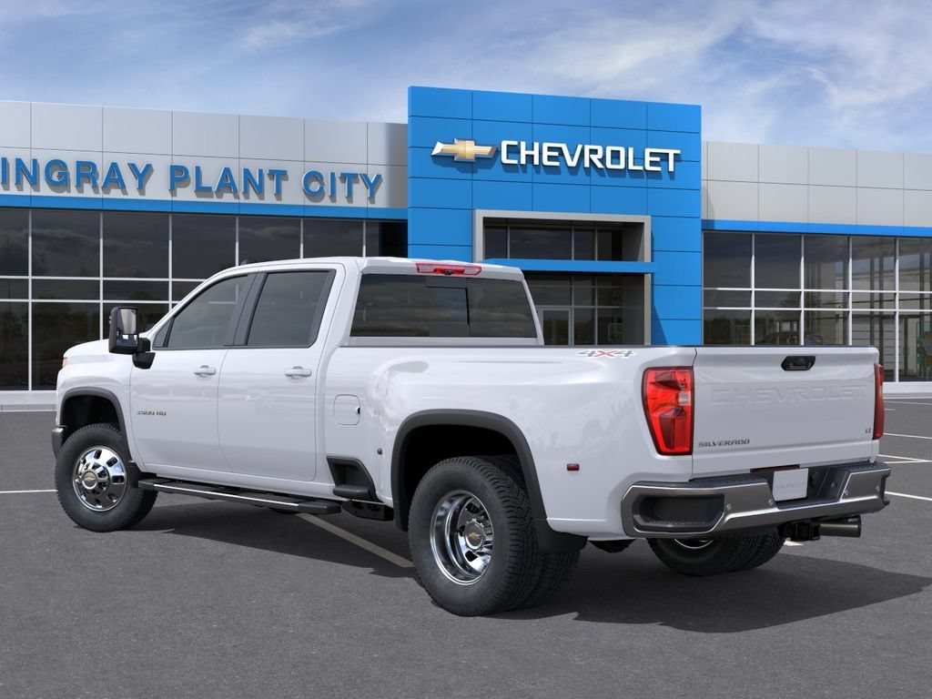 New 2026 Summit White Chevrolet LT DRW image 3