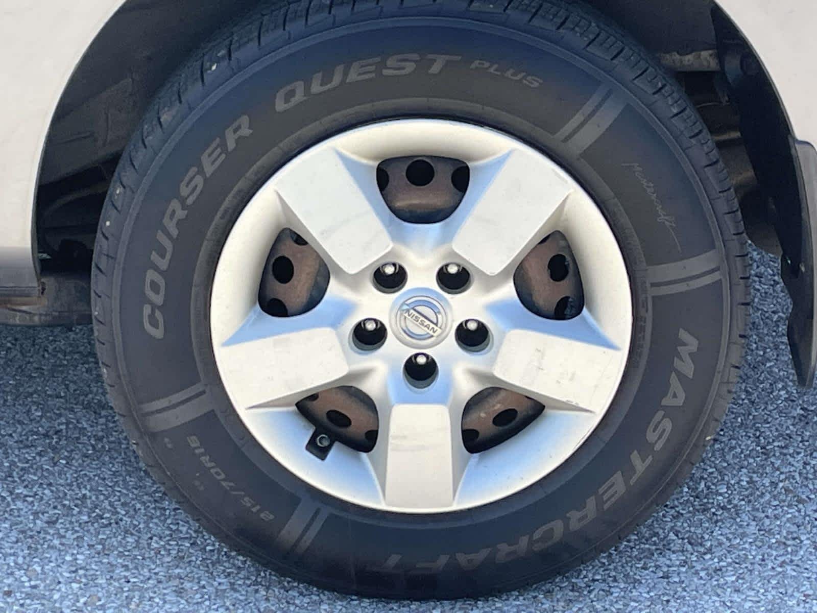 Used 2014 Platinum Graphite Nissan S image 15