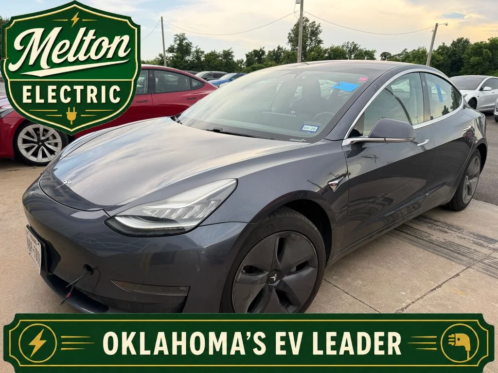 Used 2018 Gray Tesla Long Range image 1