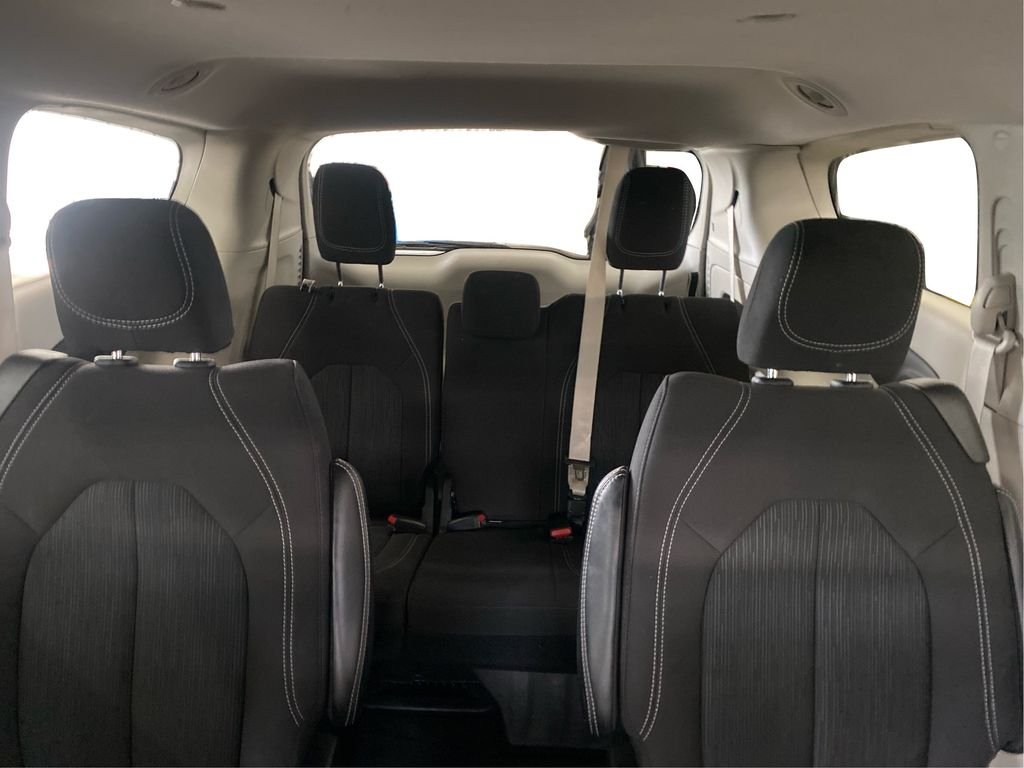 Used 2024 Black Chrysler LX image 12