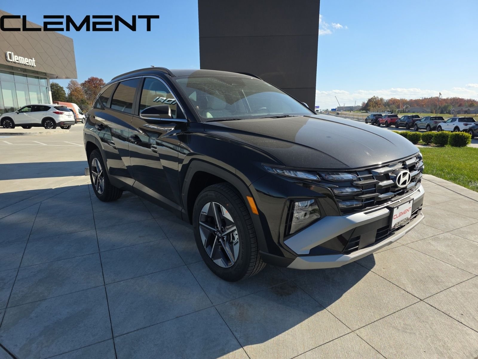 Certified Used 2026 Black Hyundai SEL Premium image 5