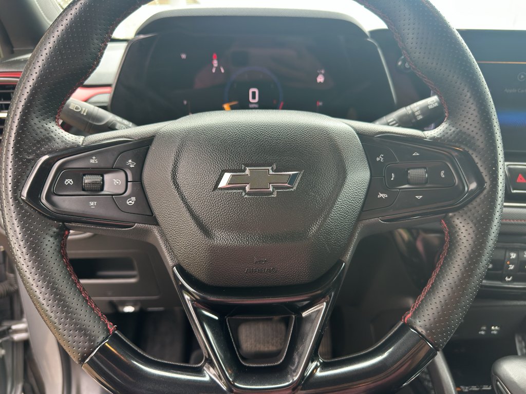 Used 2025  Chevrolet RS image 14