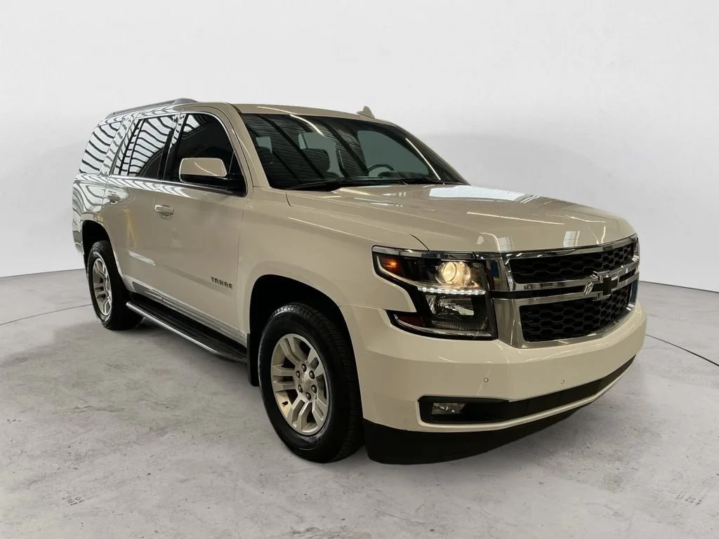 Used 2020 SUMMIT WHITE Chevrolet LT image 3