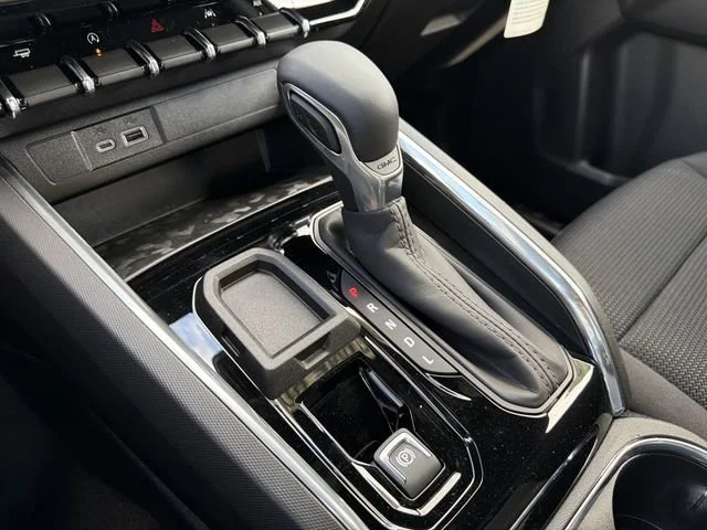 New 2026 Onyx Black GMC Elevation image 27