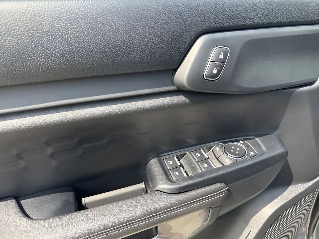 Used 2025 Gray Ford XLT image 26