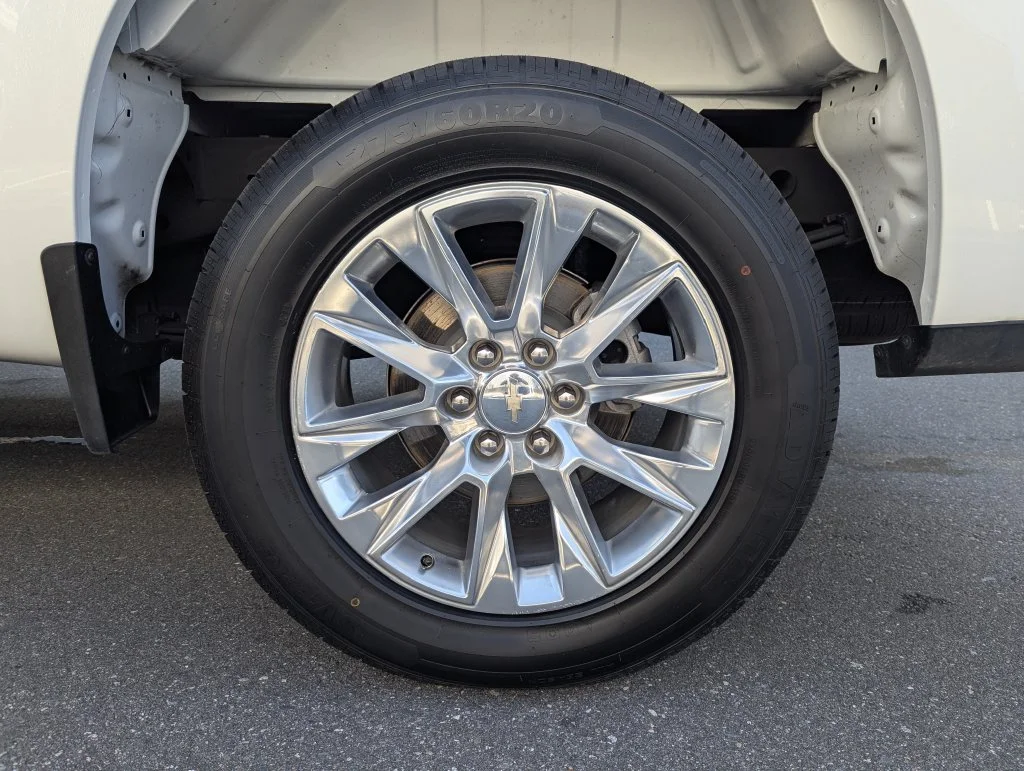 Used 2023 White Chevrolet RST image 40