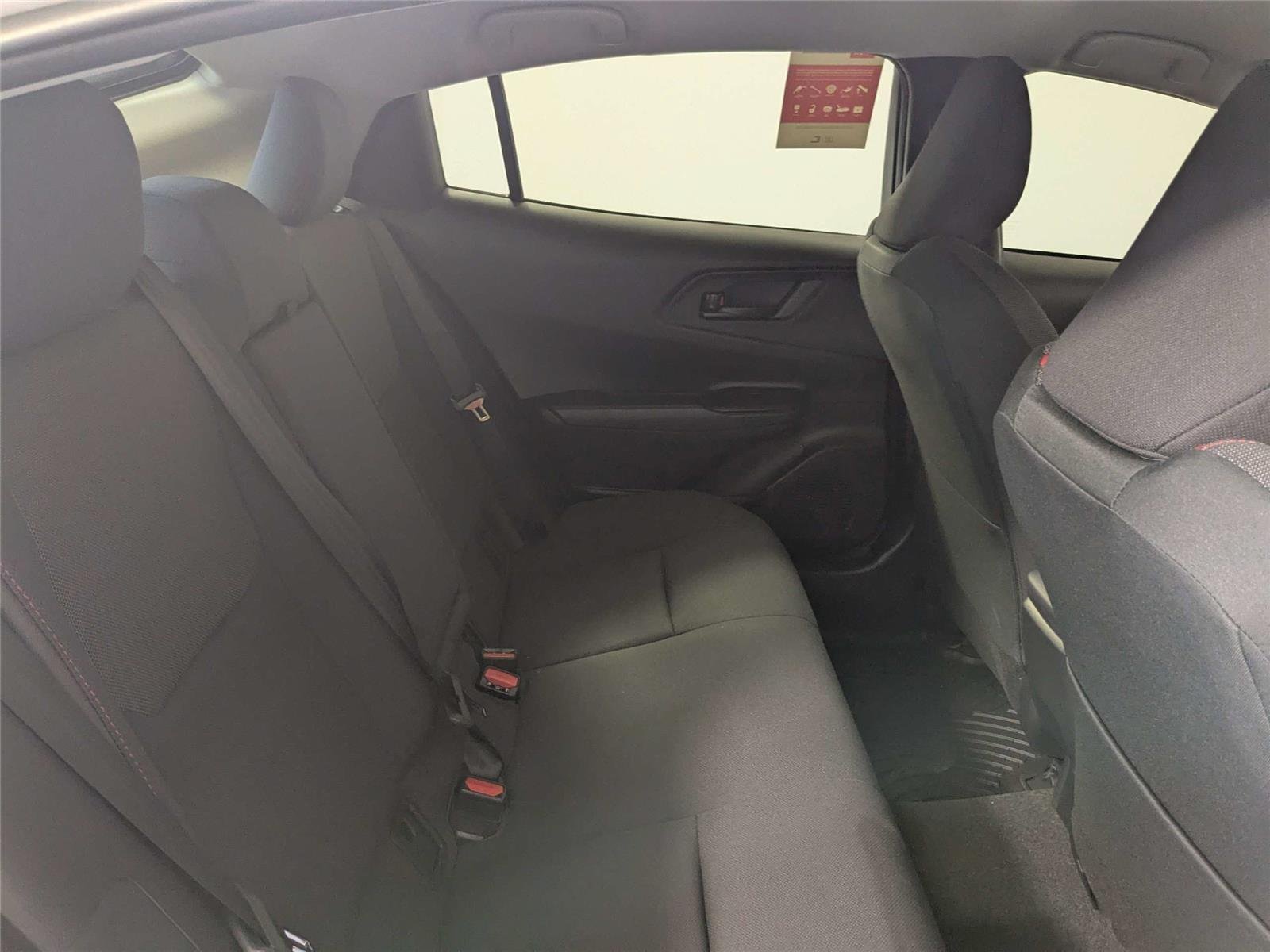 2026 Toyota Prius Plug-in Hybrid SE - Photo 21