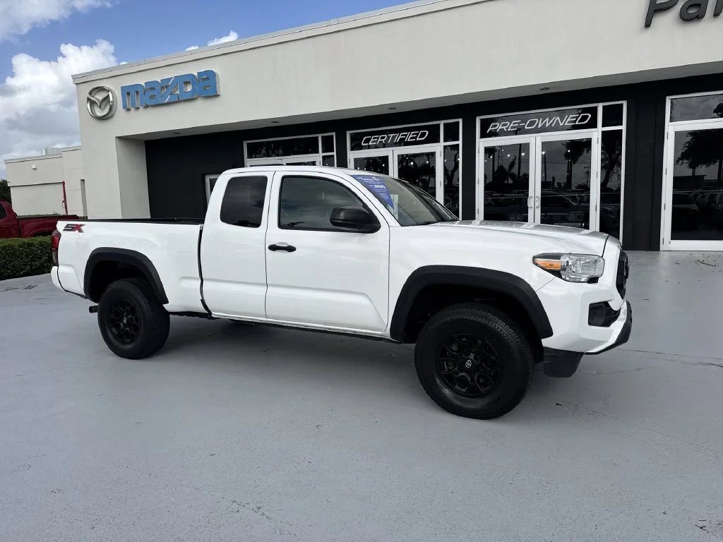 Used 2020 Super White Toyota SR image 6