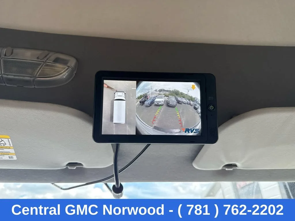Used 2024  Ford BASE image 20