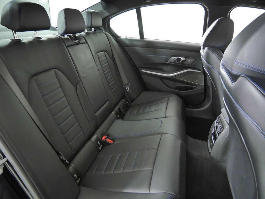 New 2026 Black Sapphire Metallic BMW 330i xDrive image 26