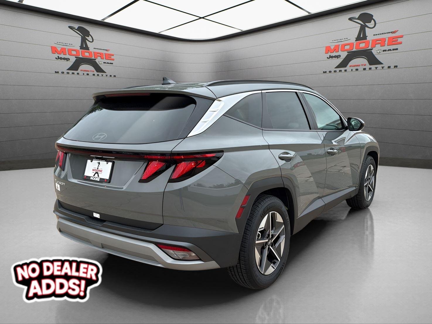 Used 2025 Hampton Gray Hyundai SEL image 8