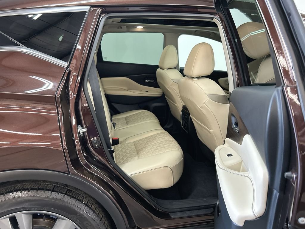 Used 2020 Almond Pearl Nissan Platinum image 18