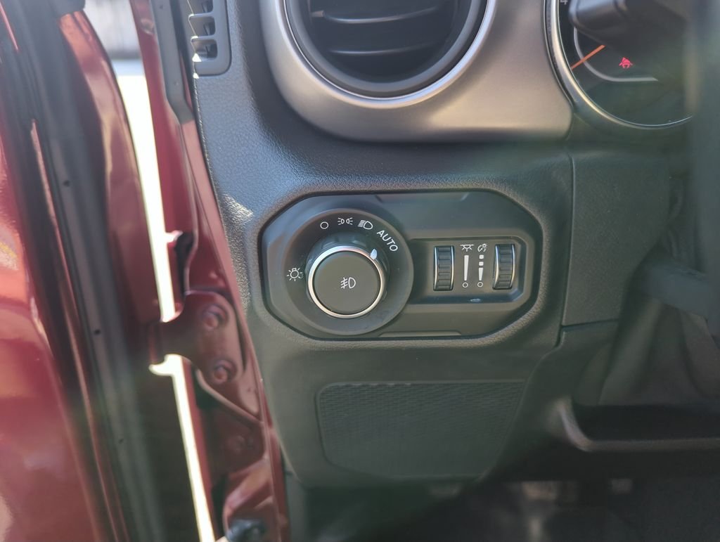 Used 2021 Red Jeep Unlimited Willys image 19