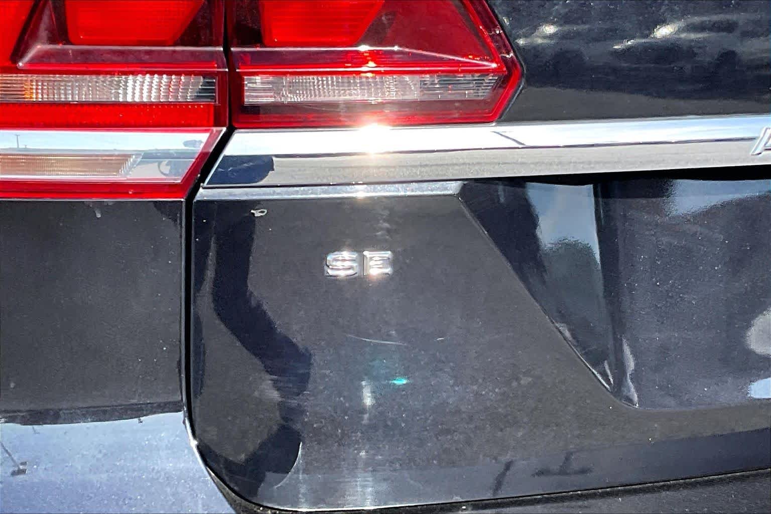 Used 2019  Volkswagen 3.6L V6 SE w/Technology image 10