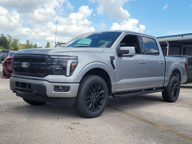 New 2026 Silver Metallic Ford Lariat image 32
