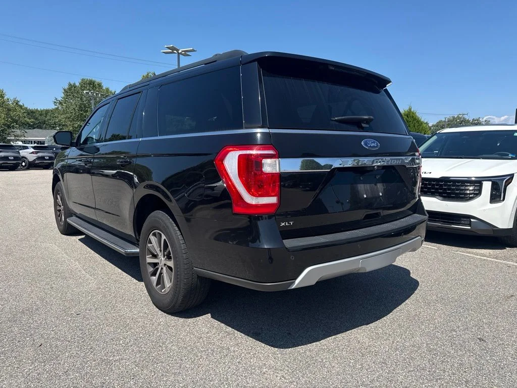 Used 2019 Black Ford XLT image 3