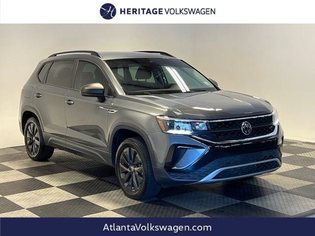 2022 Volkswagen Taos 1.5T S 4Motion's photo
