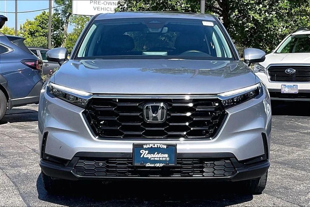 Used 2023 Silver Honda EX-L image 2