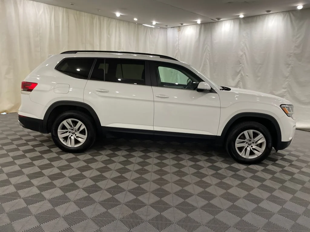 Used 2021 Pure White Volkswagen 2.0T S image 4