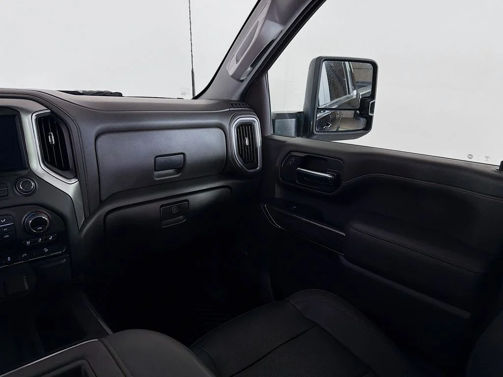 Used 2022 Black Chevrolet LTZ image 21