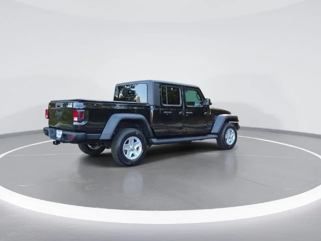 Used 2020 Black Jeep Sport image 8