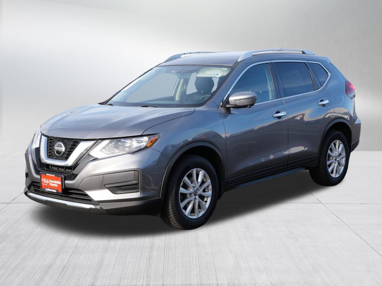 Used 2018 Gun Metallic Nissan SV image 3