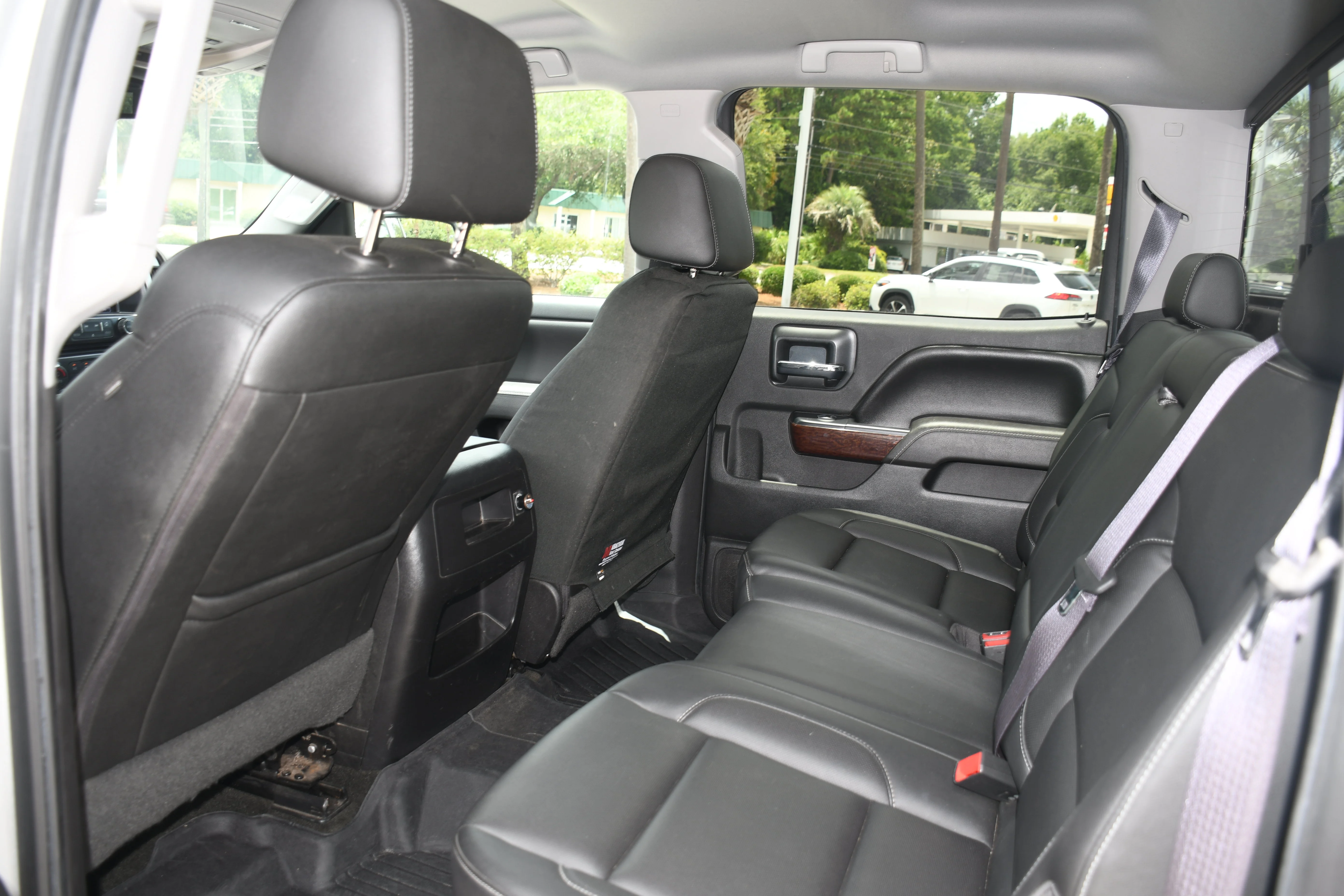 Used 2017 Silver GMC SLT image 15