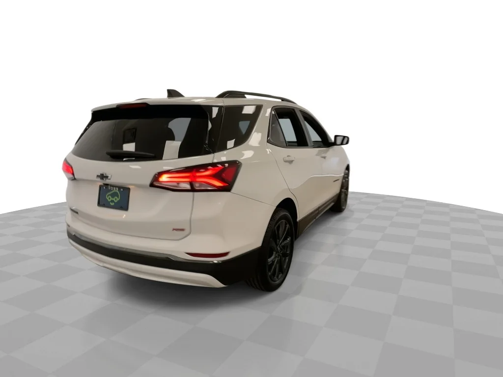 Used 2023 Summit White Chevrolet RS image 9