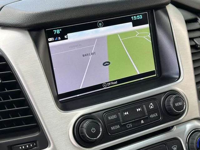 Used 2020 Black GMC SLT image 3