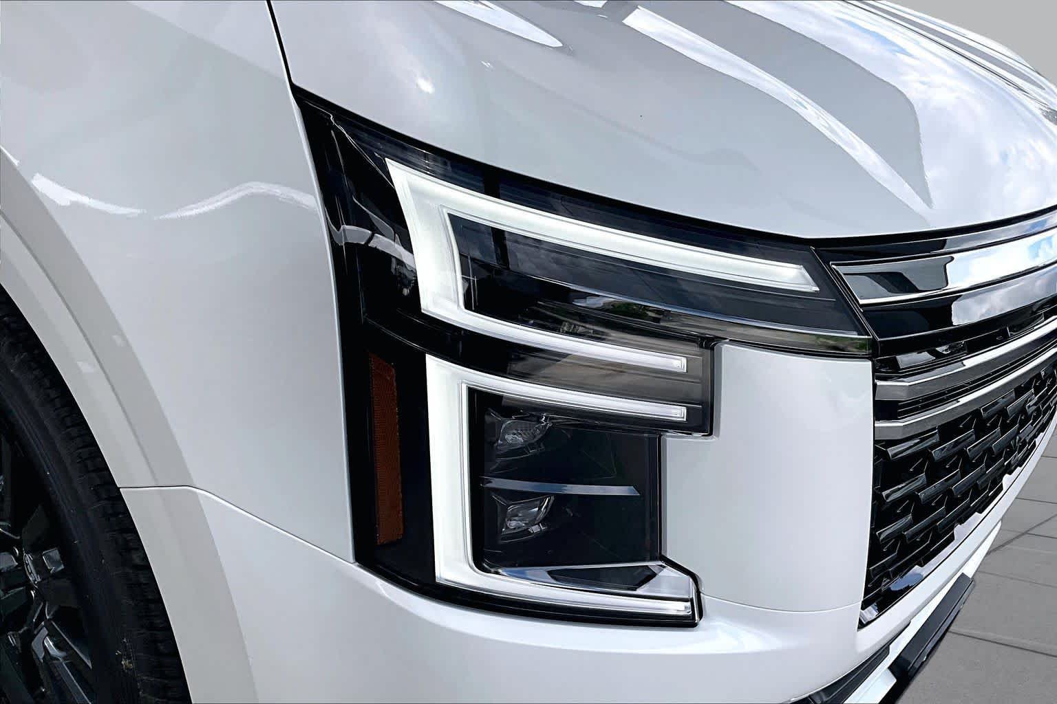 New 2026 Aspen White TriCoat Nissan SV image 18