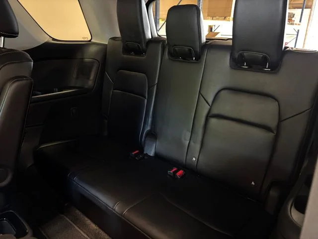 Used 2024 White Nissan Platinum image 24