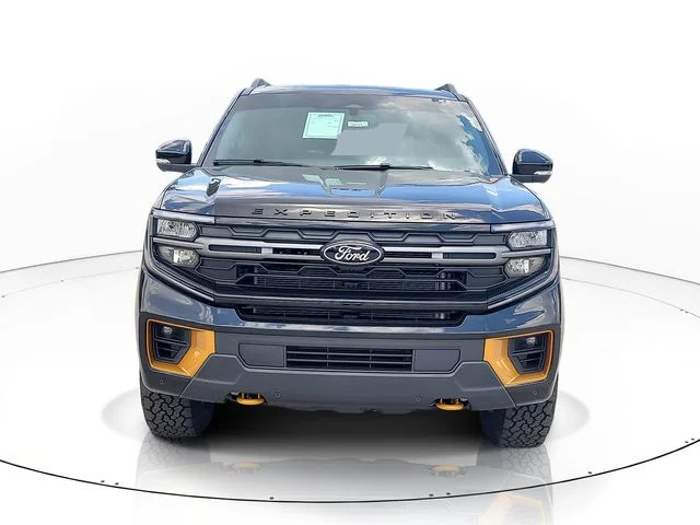 New 2026 Black Metallic Ford Tremor image 2