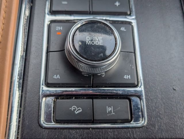 Used 2023 Black Ford Platinum image 25