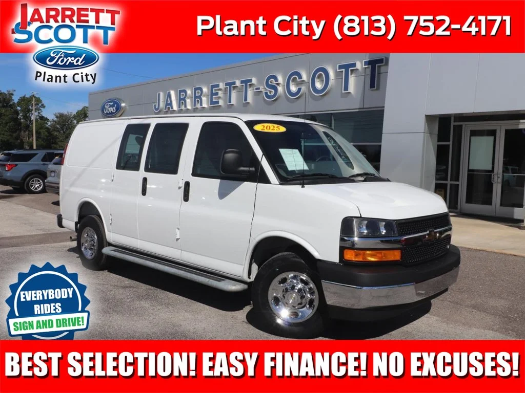 2025 Chevrolet Express Cargo