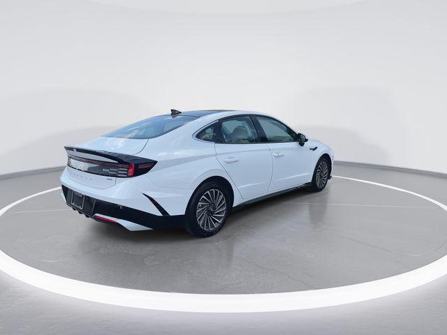 New 2026 White Hyundai SEL image 8