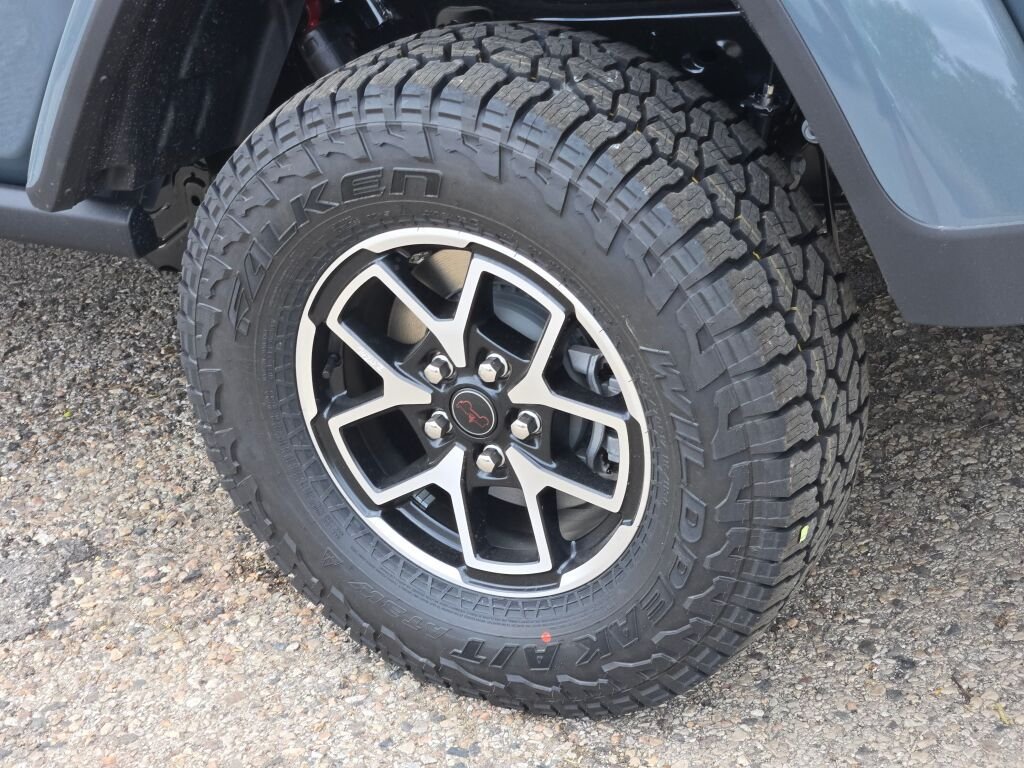 New 2026 Anvil Clear-Coat Exterior Paint Jeep Rubicon X image 14