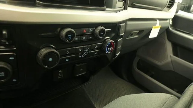 New 2026 Oxford White Ford F-250® XLT image 17