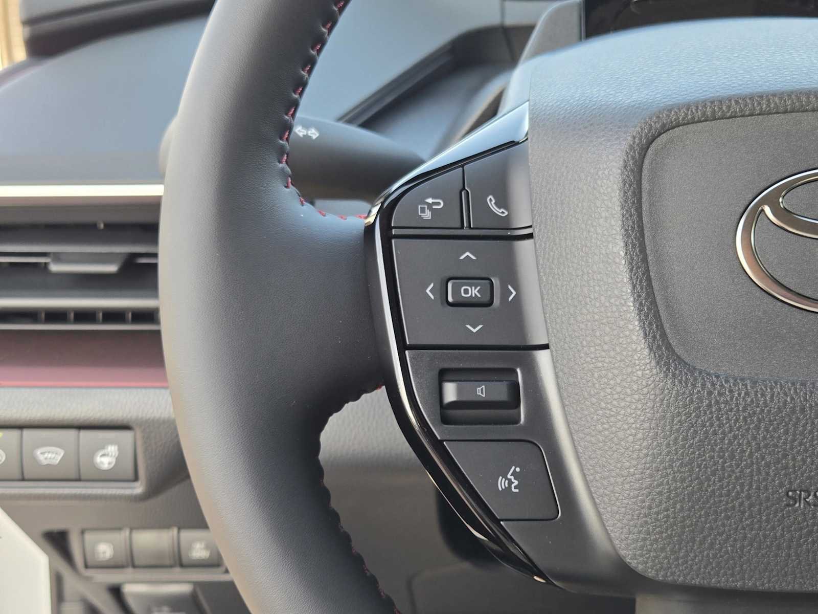 New 2026 Wind Chill Pearl Toyota SE image 22