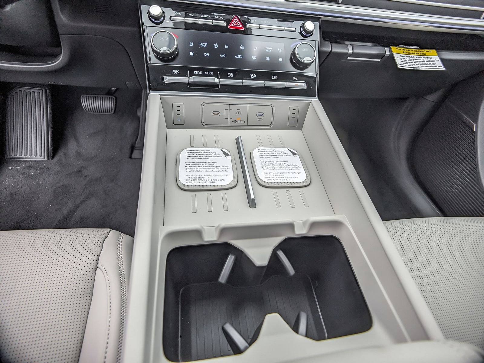 2026 Hyundai Santa Fe Calligraphy - Photo 12