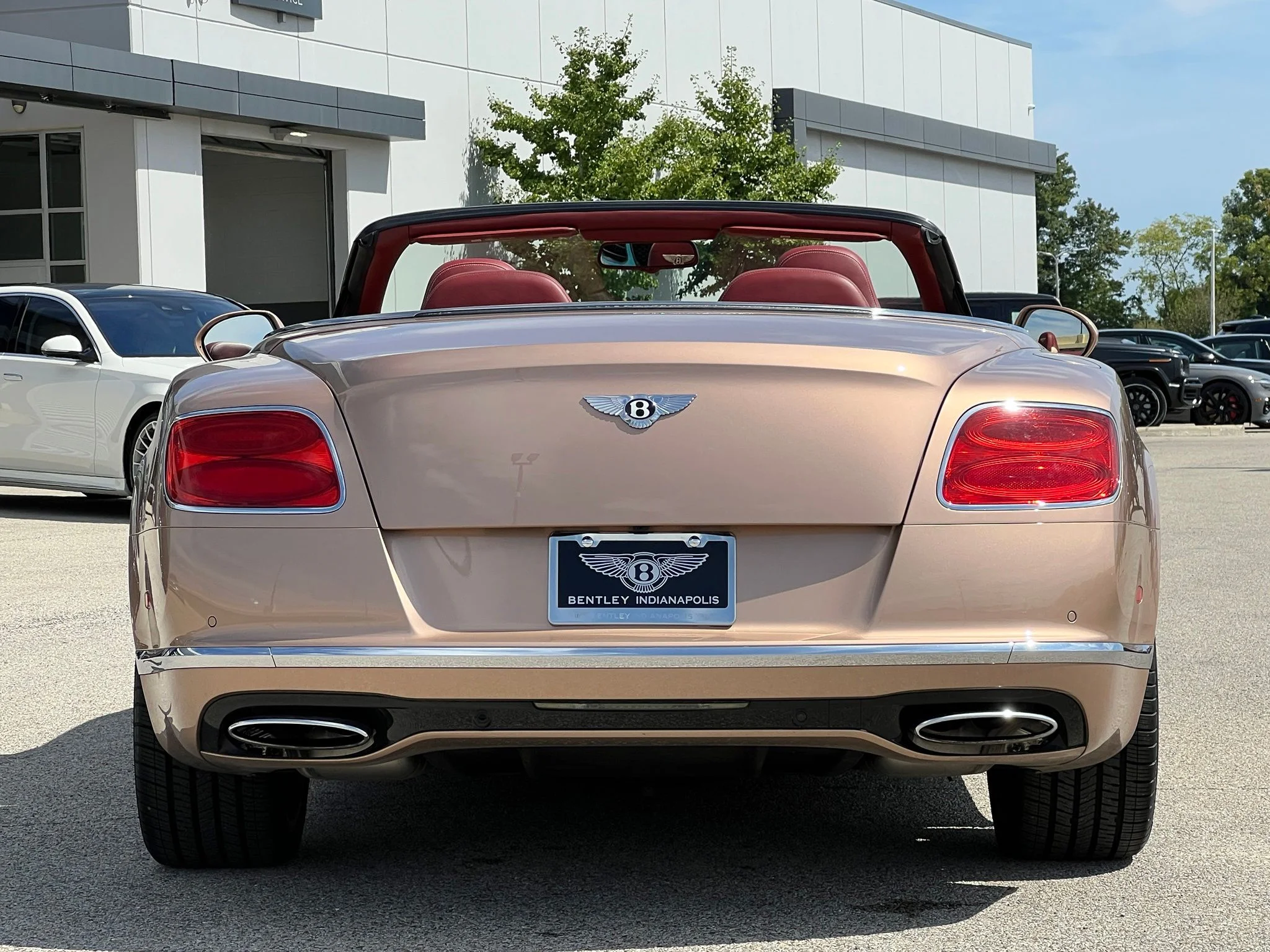 Used 2017 Gold Bentley W12 image 11
