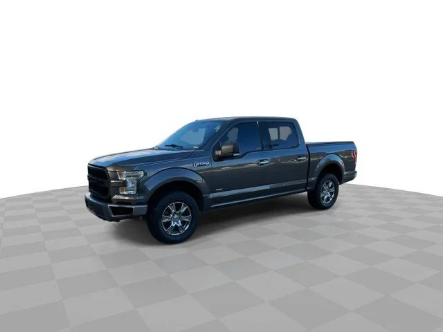 Used 2016 Gray Ford XLT image 4