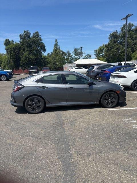 Used 2019  Honda EX image 3