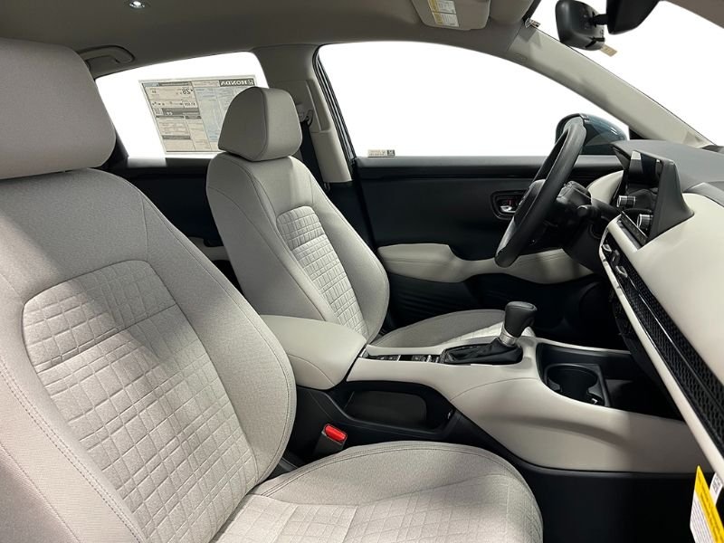 2025 Honda HR-V LX - Photo 33