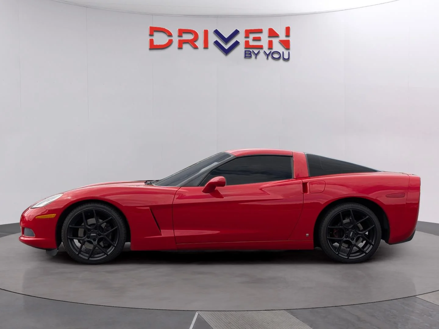 Used 2009 VICTORY RED Chevrolet w/1LT image 2